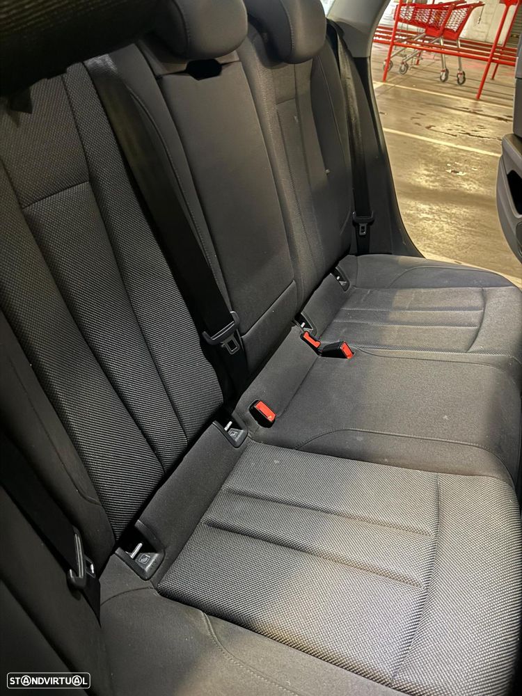 Audi A4 Avant 35 TDI Advanced S tronic - 23