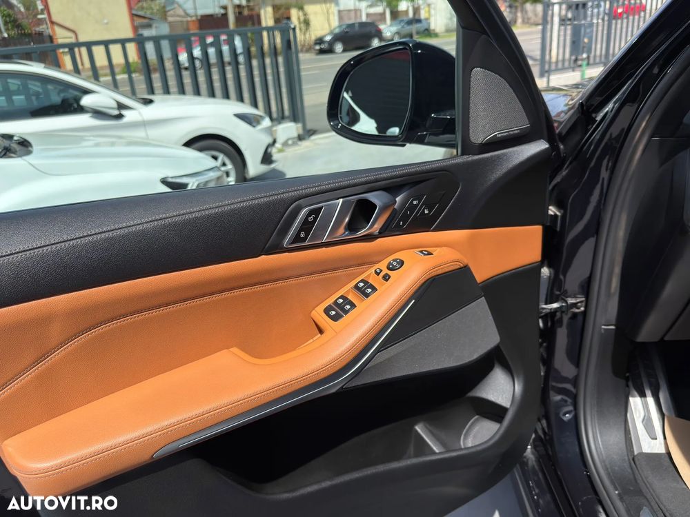 BMW X5 xDrive40i - 25