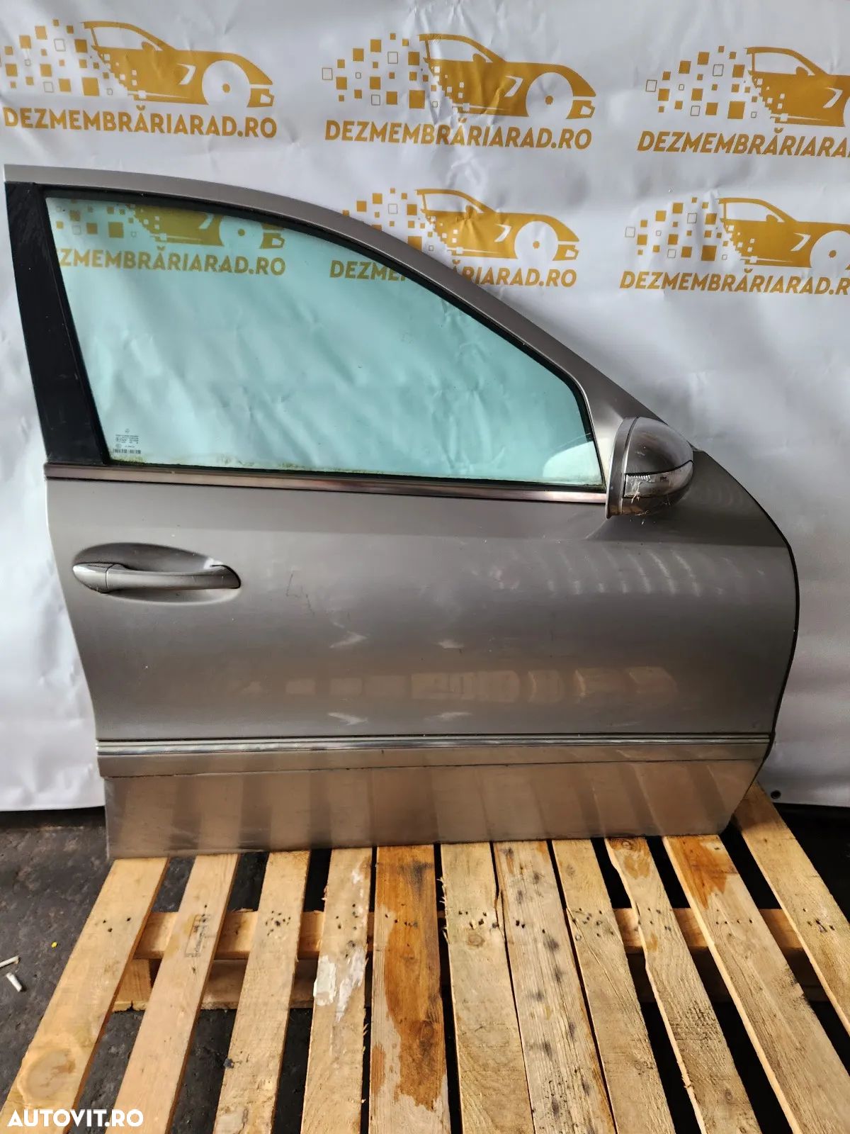 Usa Mercedes E Class W211 Dreapta Fata An 2003-2004-2005-2006-2007-2008-2009 - Dezmembrari Arad - 1