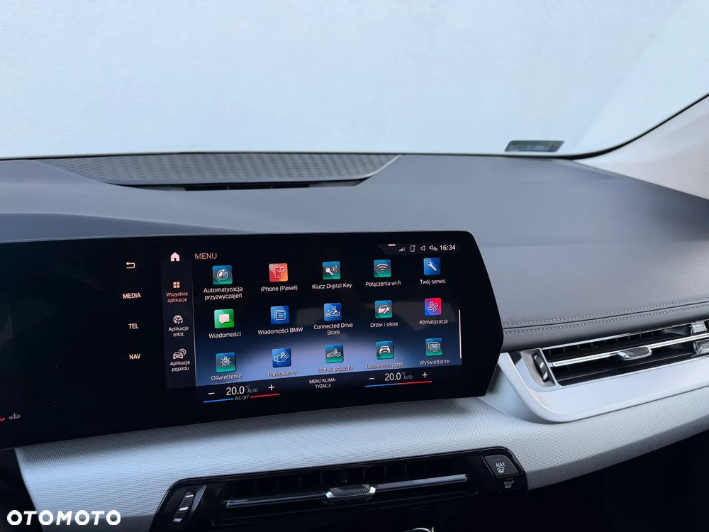 BMW Seria 2 218d - 24