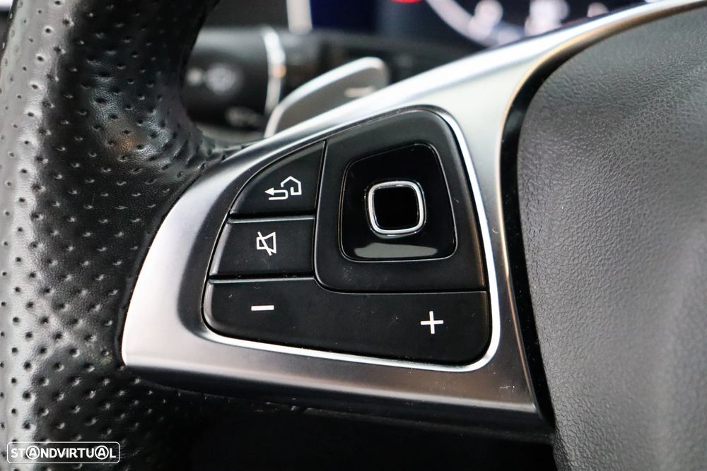 Mercedes-Benz E 220 d AMG - 17