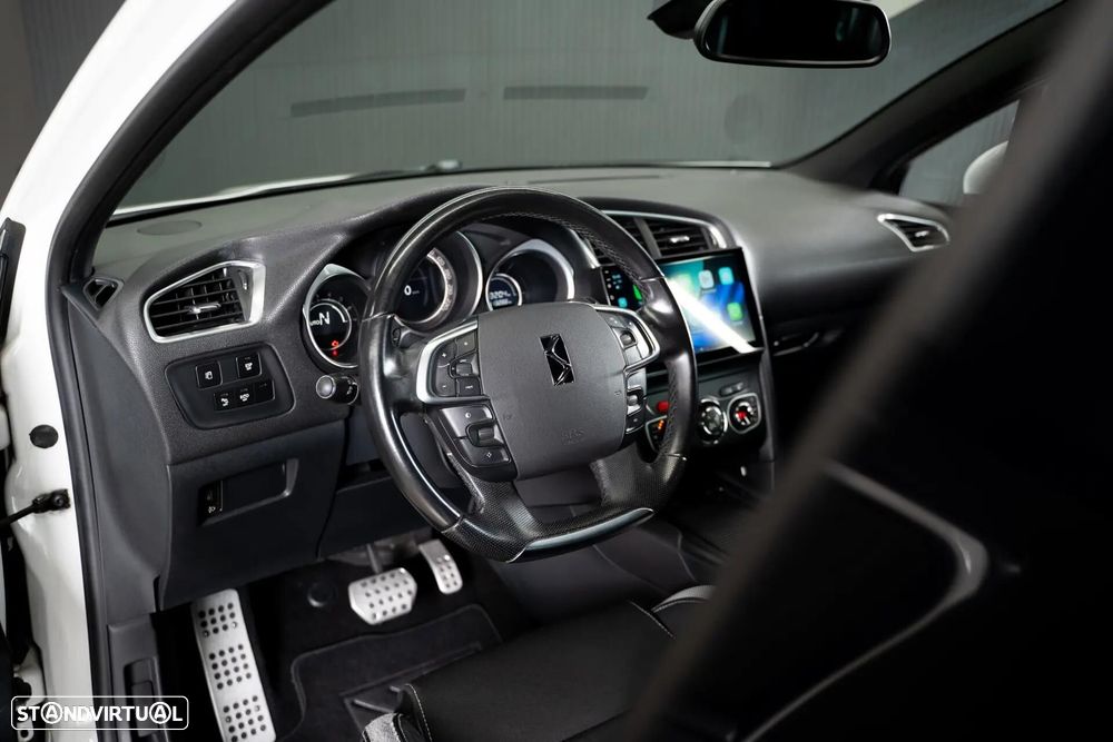 Citroën DS4 1.6 e-HDi So Chic CMP6 - 16