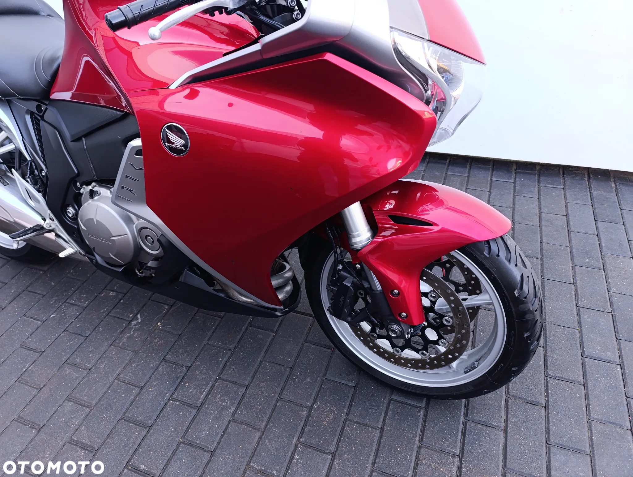 Honda VFR - 25