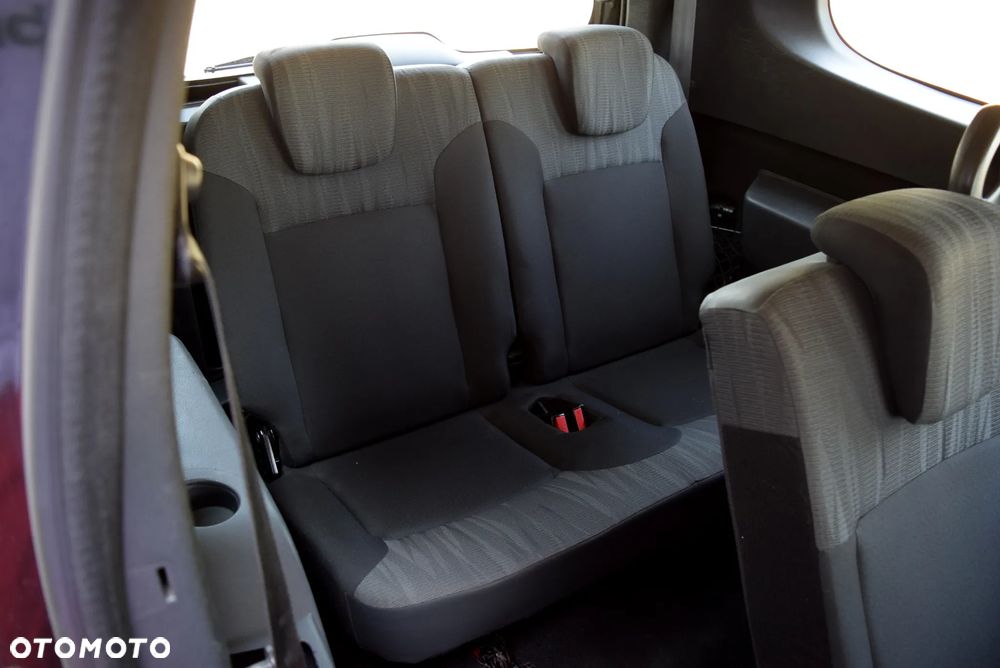 Dacia Lodgy 1.6 Access - 9