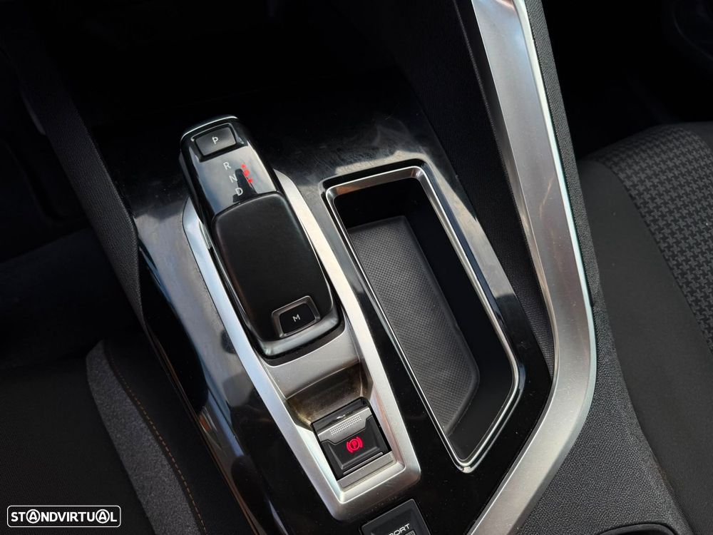 Peugeot 3008 1.5 BlueHDi Allure EAT8 - 14