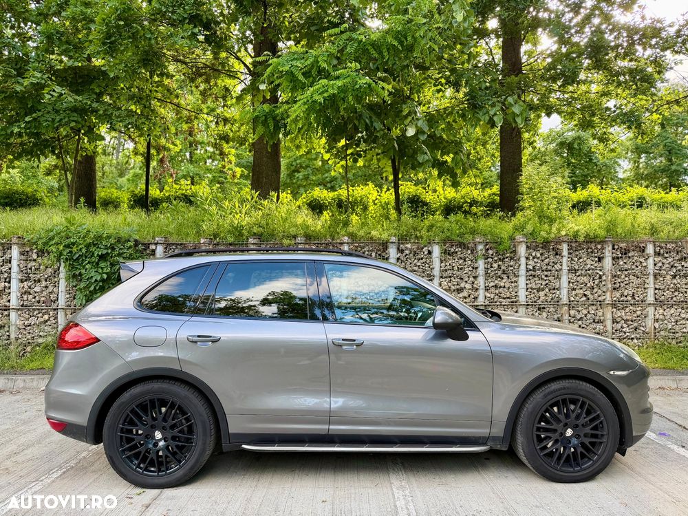 Porsche Cayenne - 24