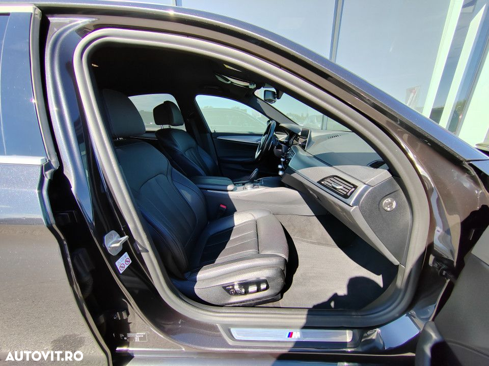 BMW Seria 5 520d xDrive Aut. M Sport Edition - 16
