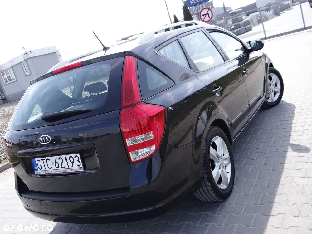 Kia Ceed - 17