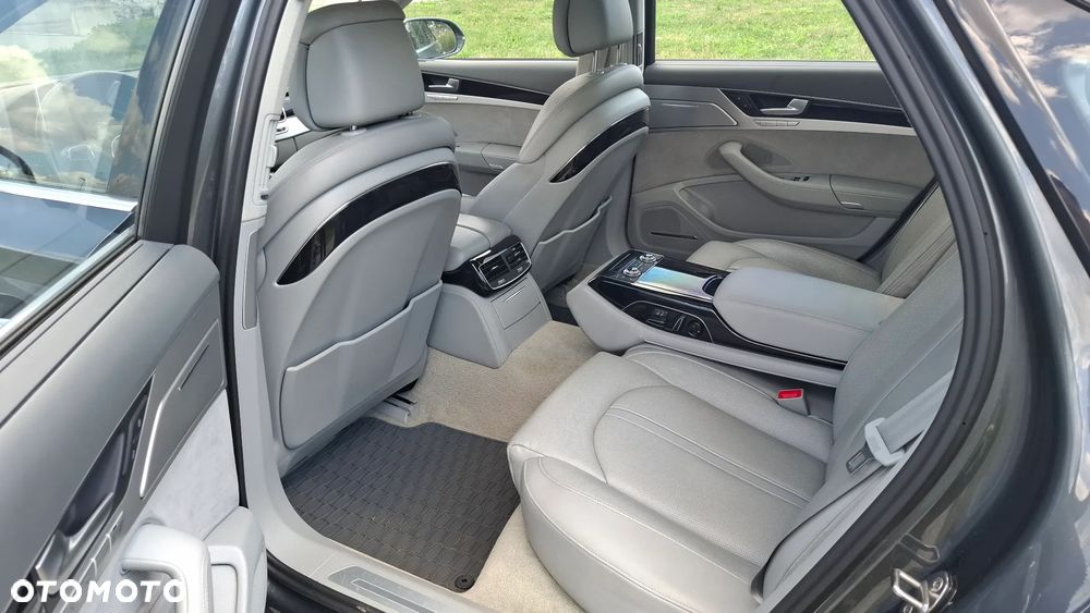 Audi A8 4.0 TFSI cylinder on demand quattro tiptronic Lang - 10