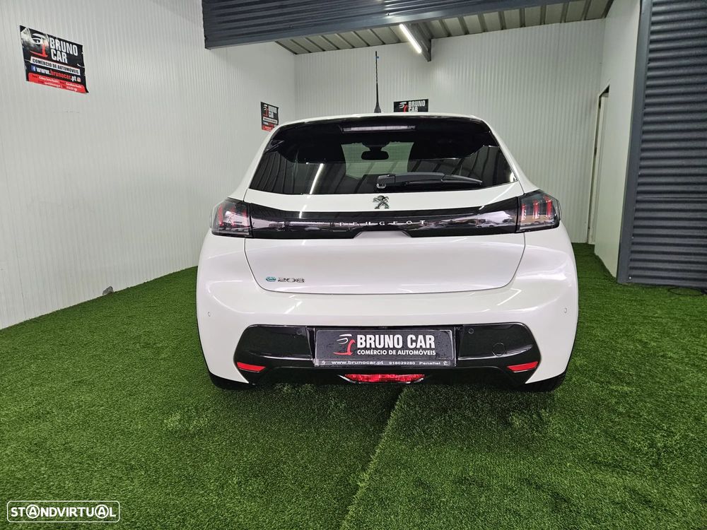 Peugeot e-208 50 kWh Allure - 5