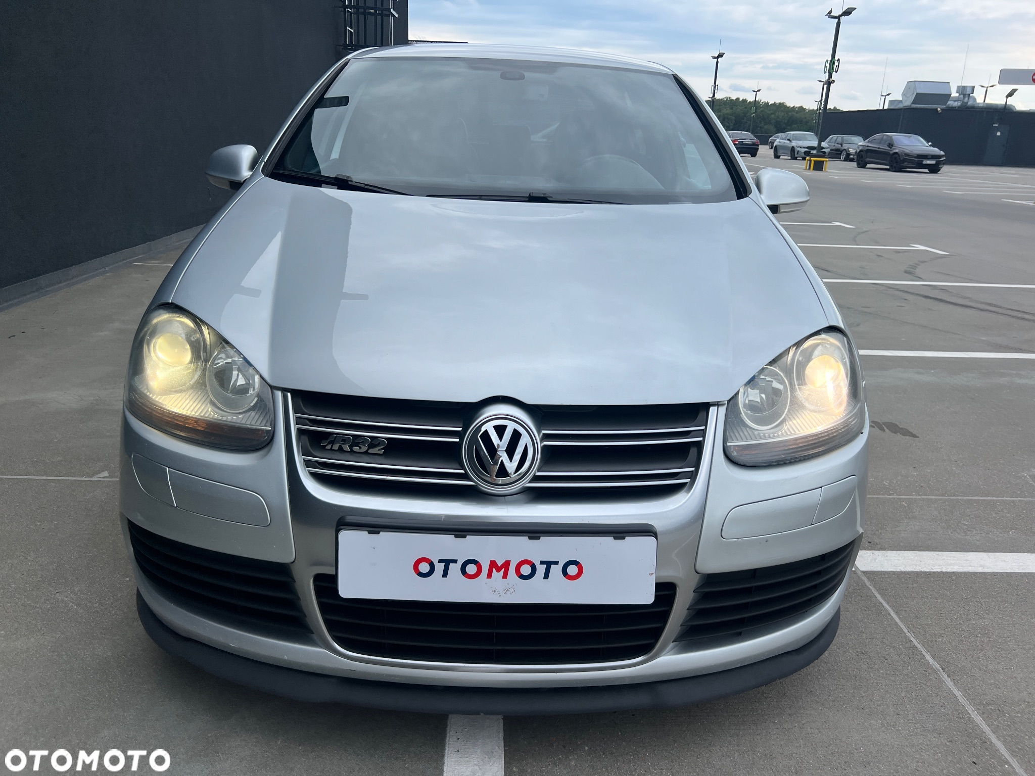 Volkswagen Golf V R32 DSG - 24