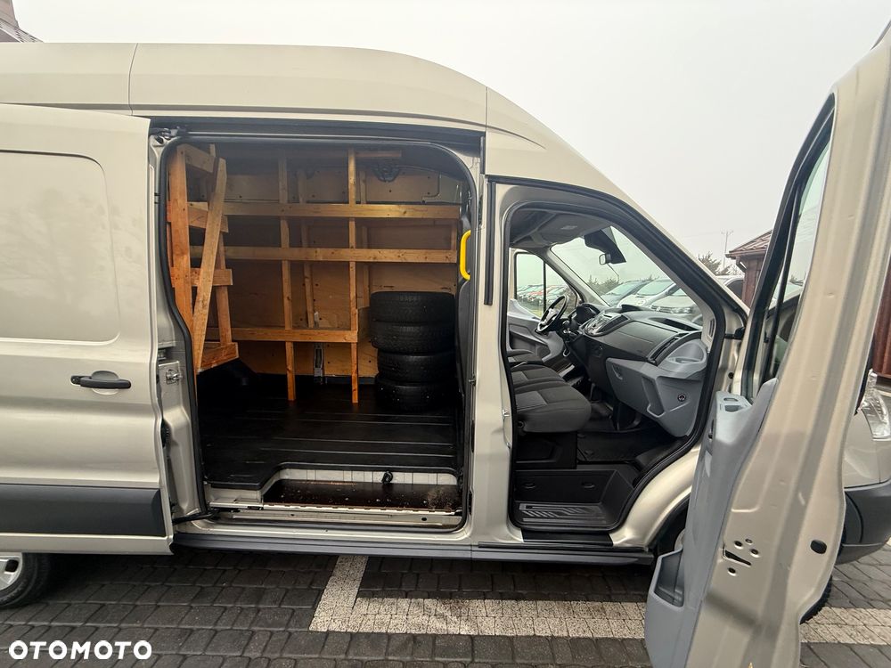 Ford Transit - 18