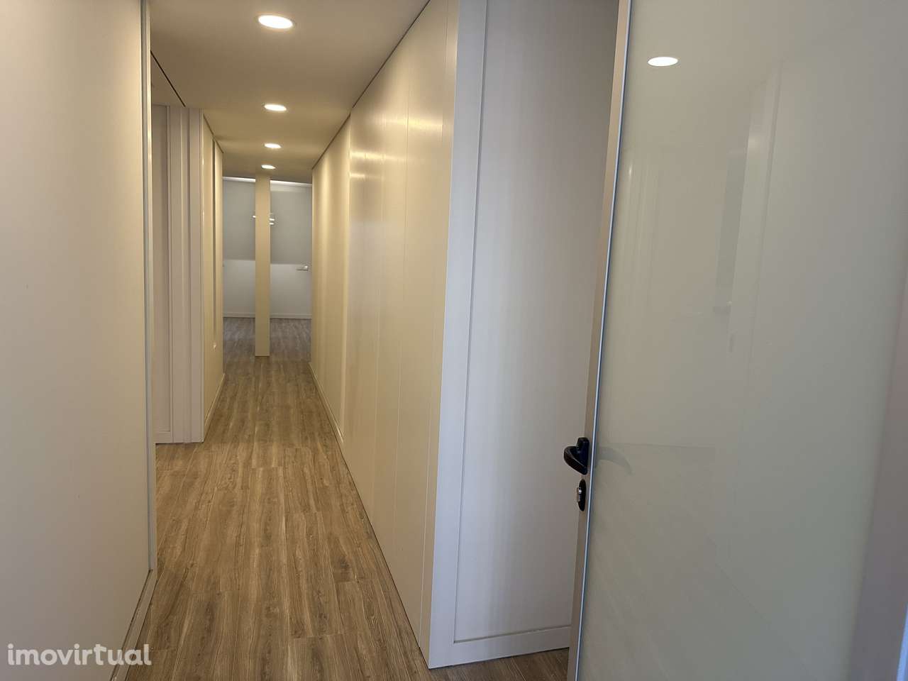 Apartamento T2 totalmente remodelado, com pátio interior - Lapa Porto - Grande imagem: 2/22