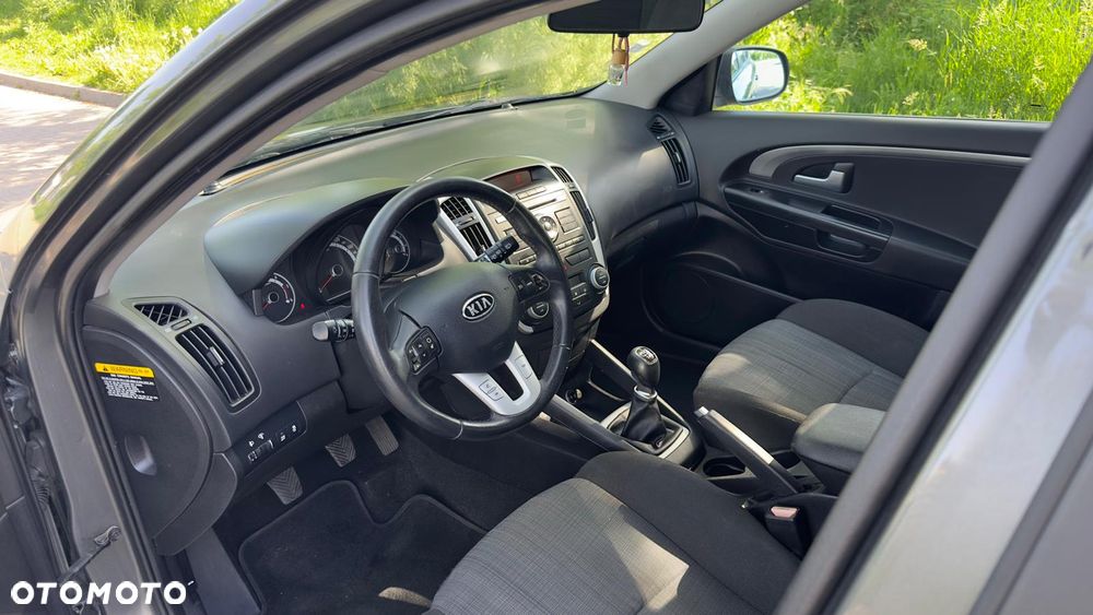 Kia Ceed 1.6 CRDi Business Line - 2
