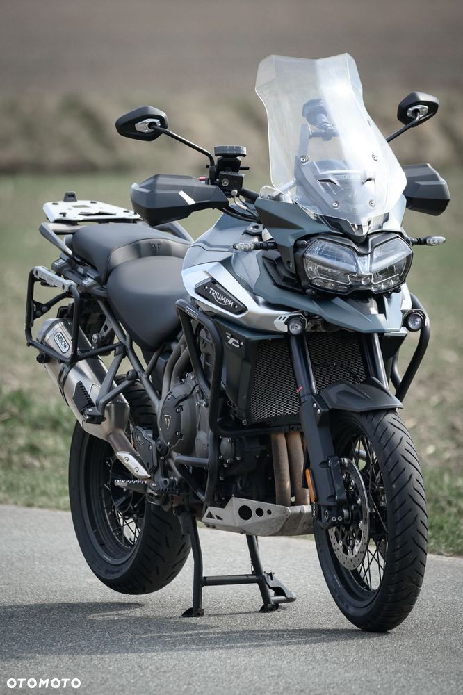 Triumph Tiger - 2