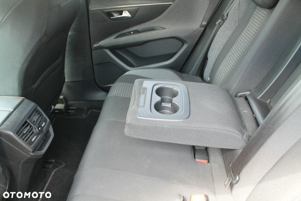 Peugeot 3008 - 13