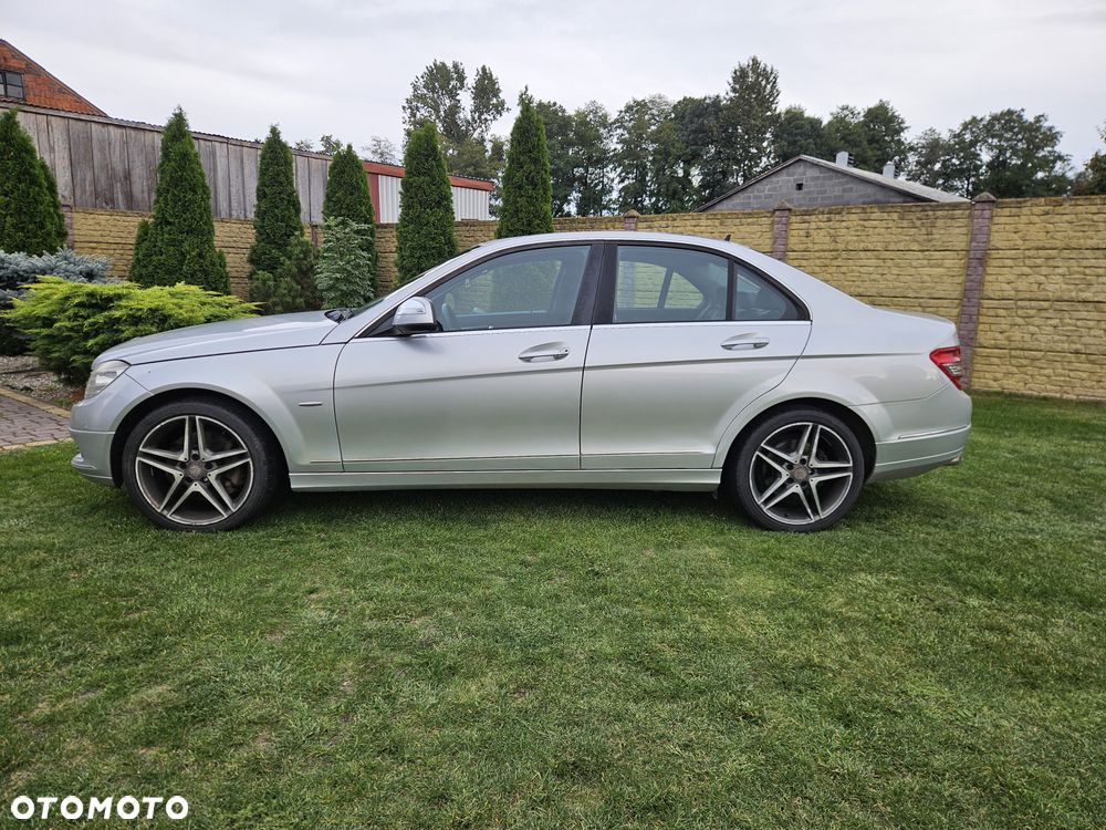 Mercedes-Benz Klasa C 320 CDI DPF 7G-TRONIC Elegance - 6