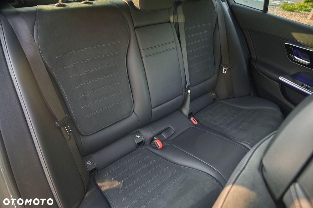 Mercedes-Benz Klasa C 220 d mHEV 4-Matic AMG - 8