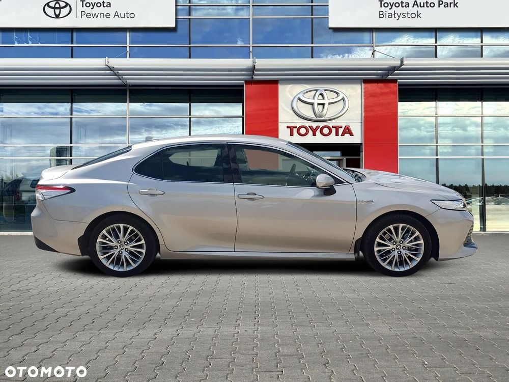 Toyota Camry 2.5 Hybrid Executive CVT - 6