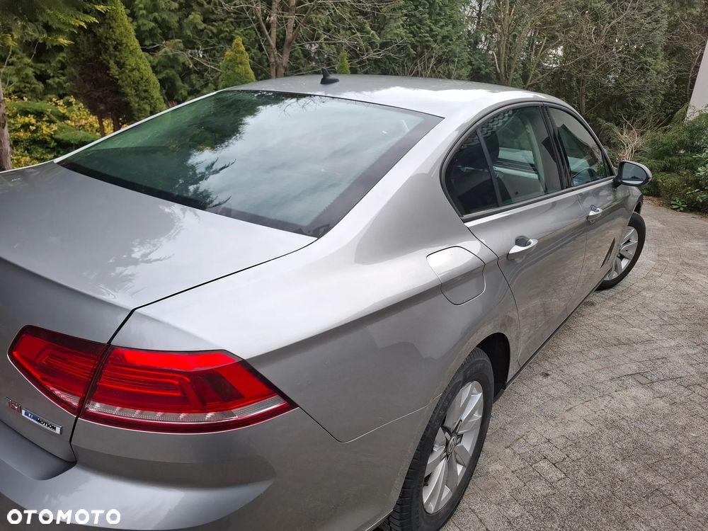 Volkswagen Passat 1.4 TSI BMT ACT Comfortline - 10