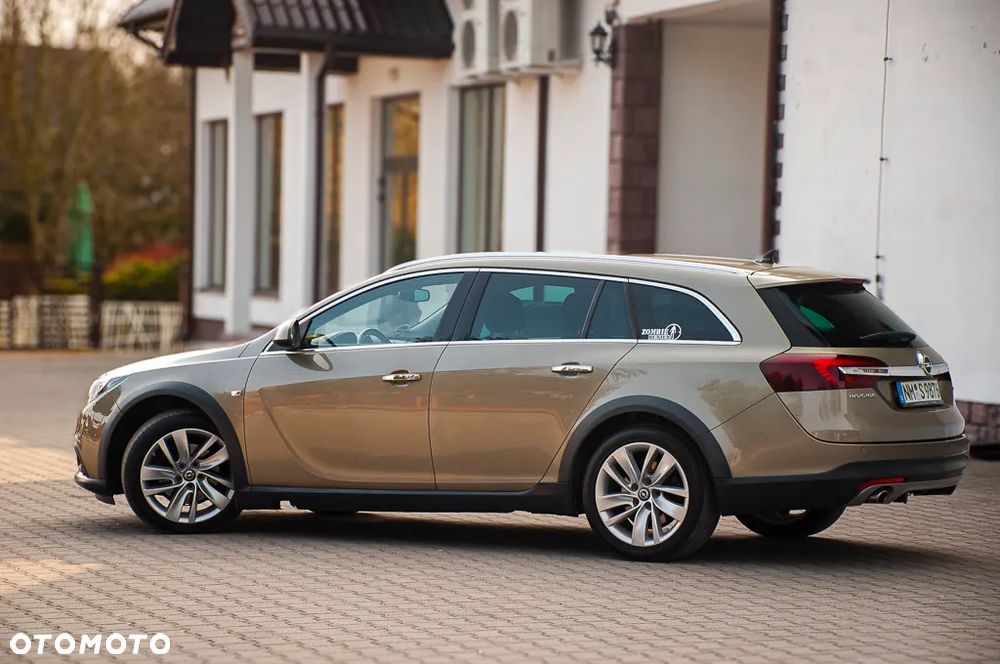 Opel Insignia - 11
