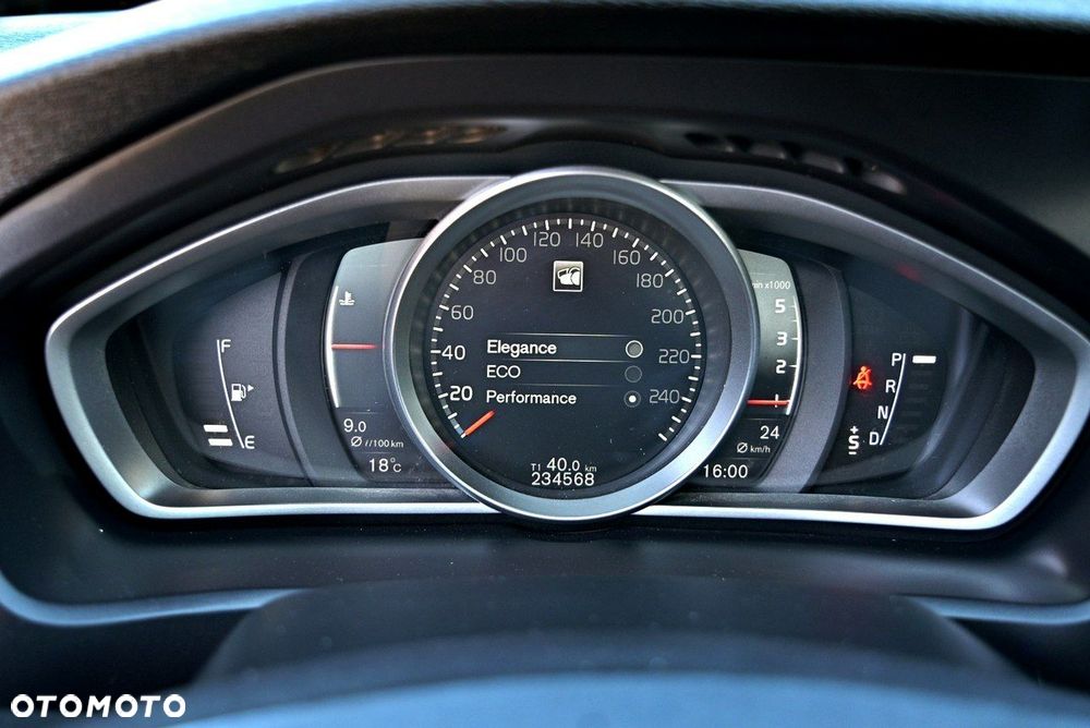 Volvo V40 - 26