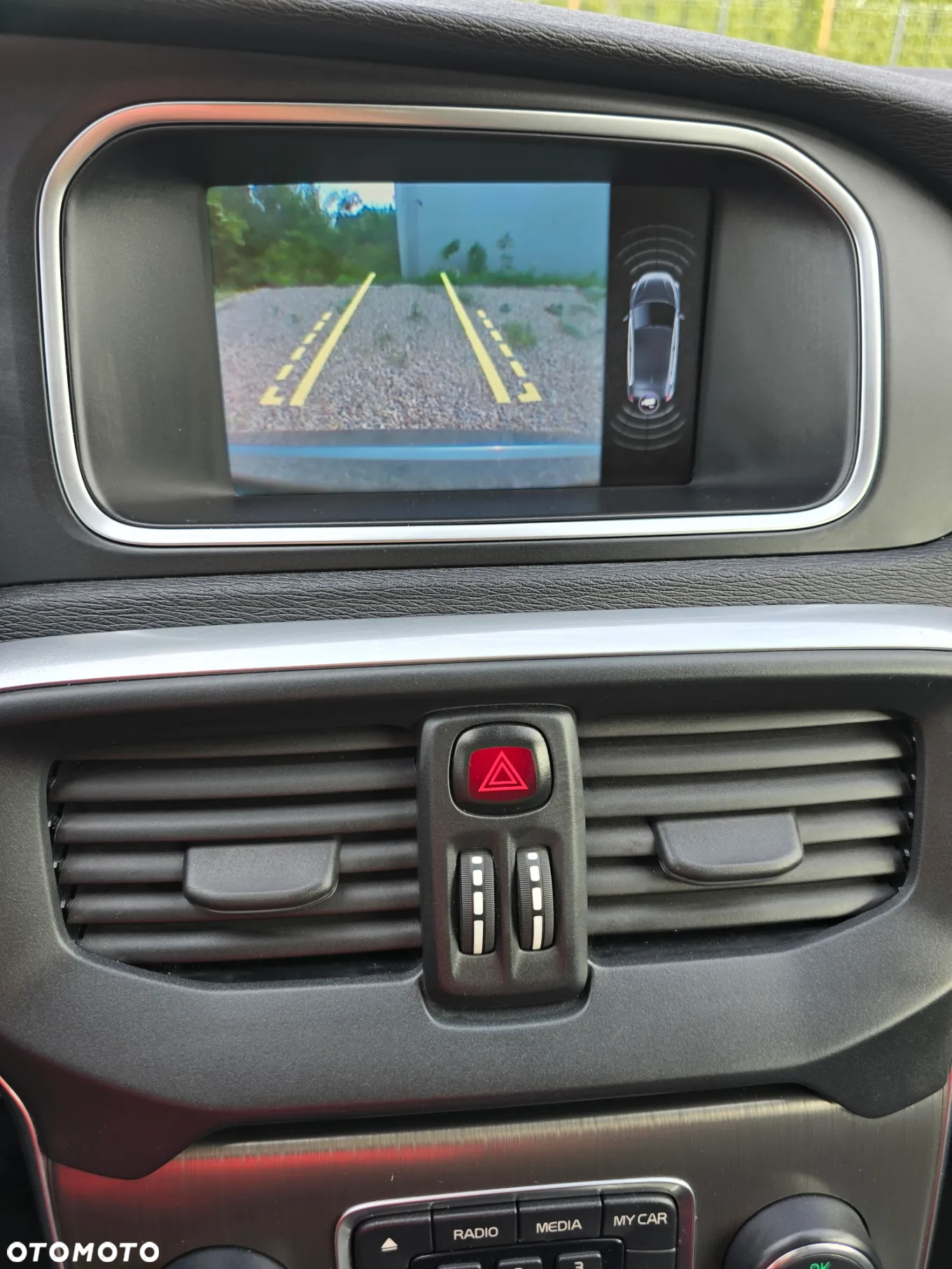 Volvo V40 D2 Momentum - 21
