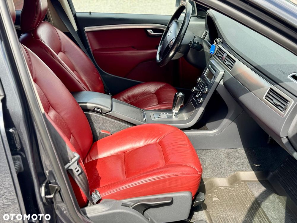 Volvo V70 2.5T Summum - 22
