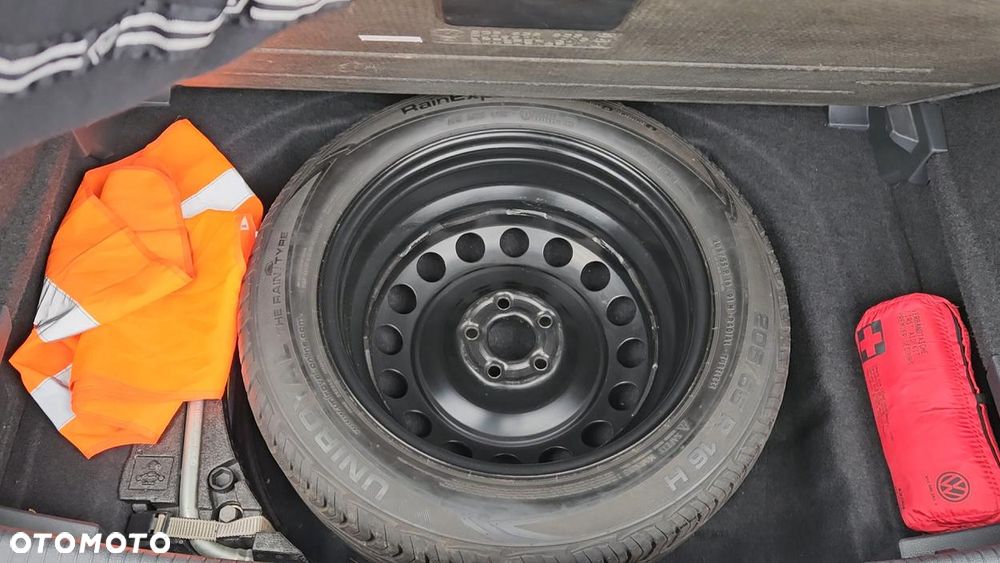 Volkswagen Golf 1.6 TDI BMT Comfortline - 13