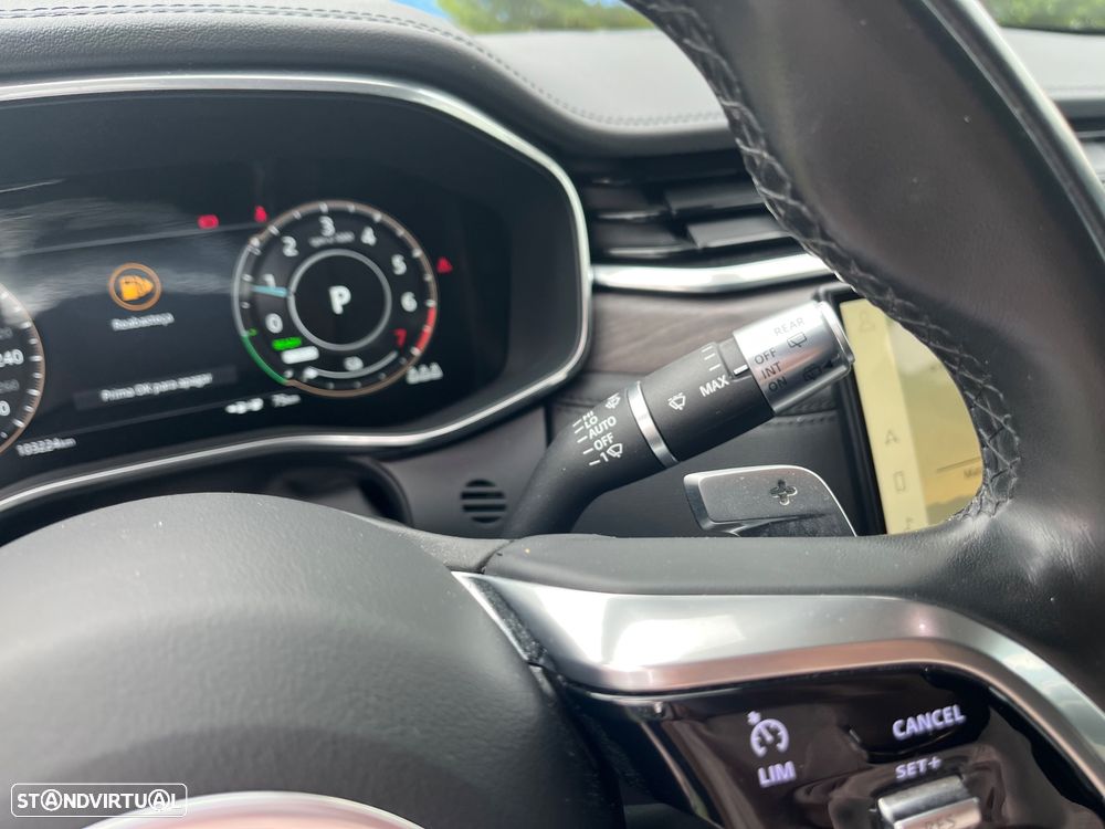 Jaguar F-Pace 2.0 P400e AWD - 35