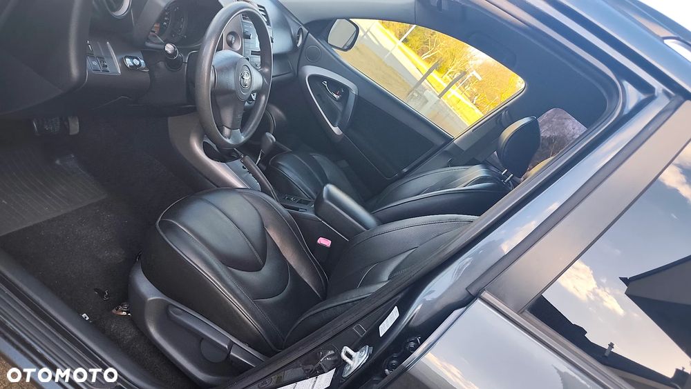 Toyota RAV4 2.0 4x4 Automatik Executive - 13
