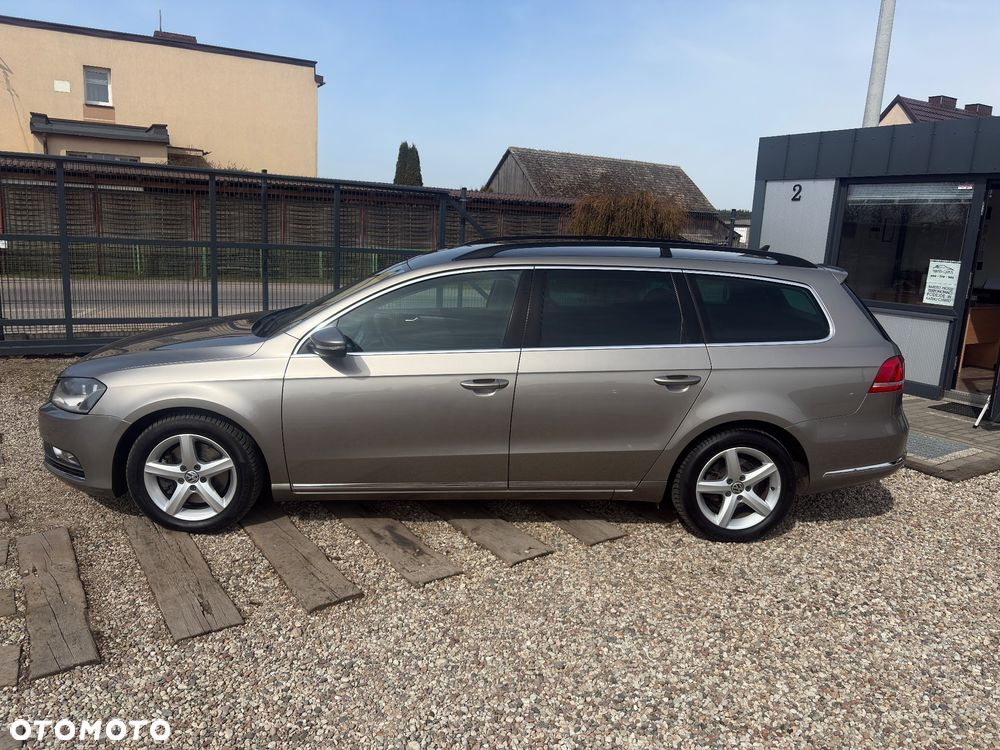 Volkswagen Passat 2.0 TDI 4Motion BlueMotion Technol Comfortline - 4