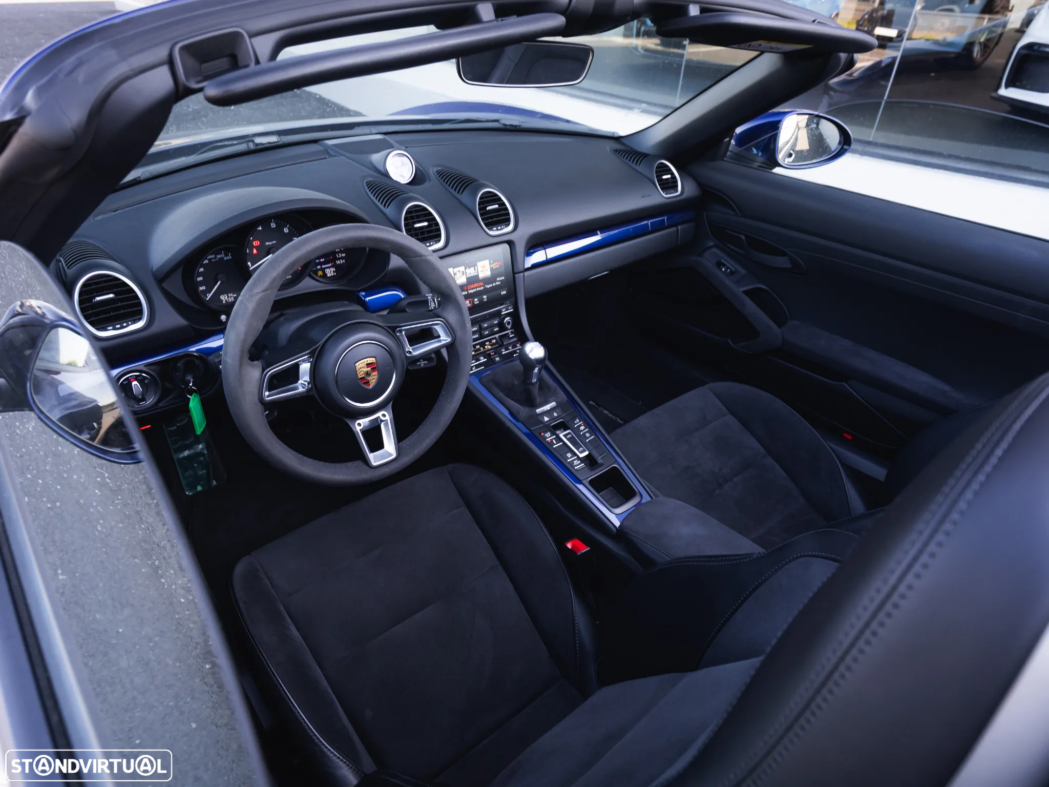Porsche 718 Spyder - 17