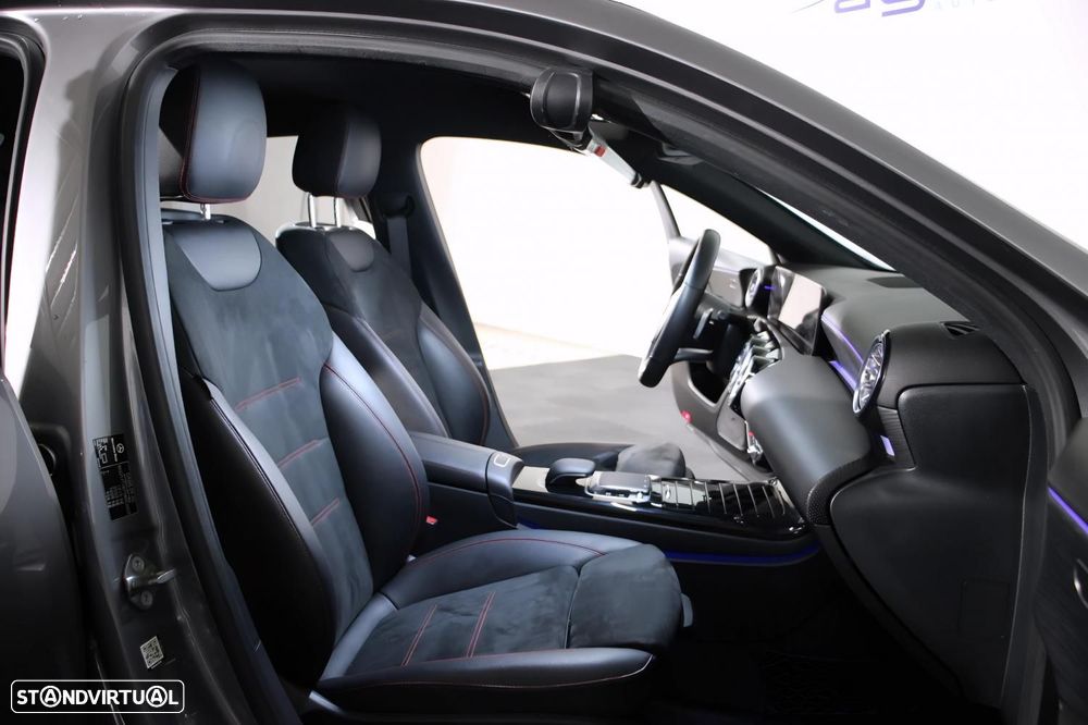 Mercedes-Benz A 200 Limousine AMG Line Aut. - 11