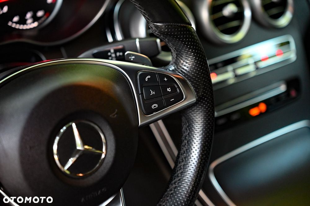 Mercedes-Benz Klasa C 200 4-Matic 9G-Tronic - 16