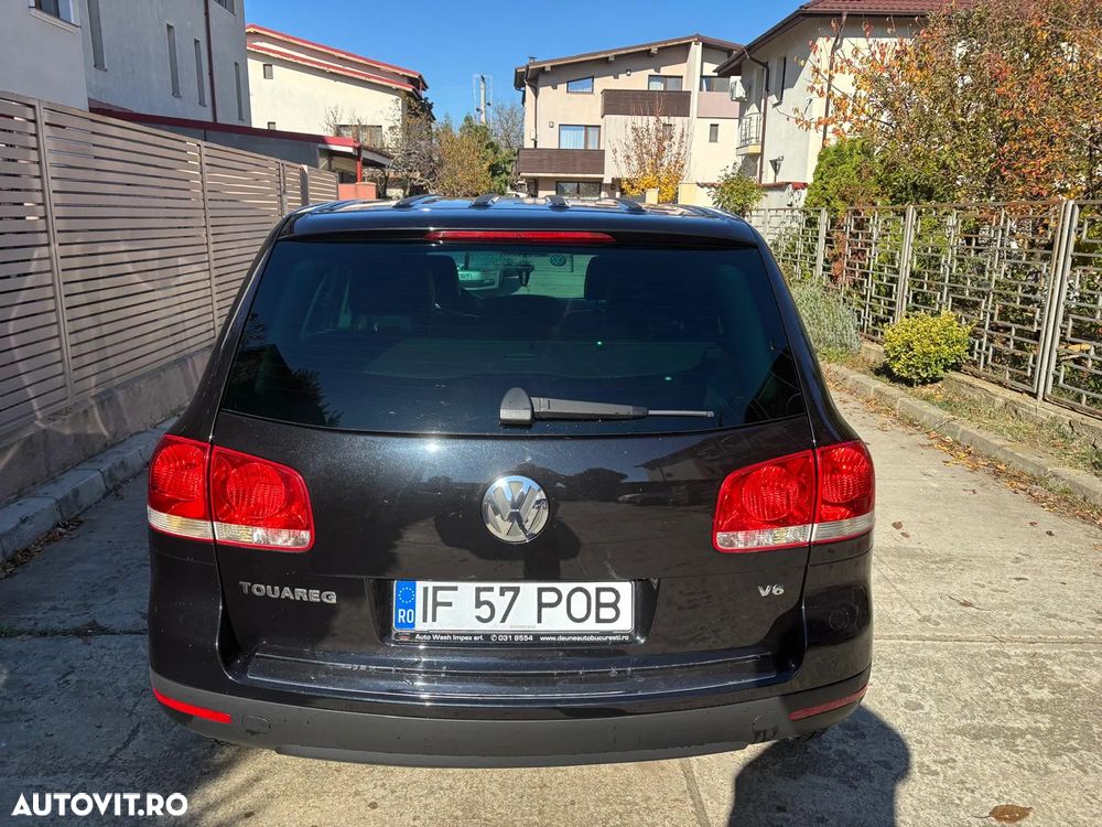 Volkswagen Touareg - 2