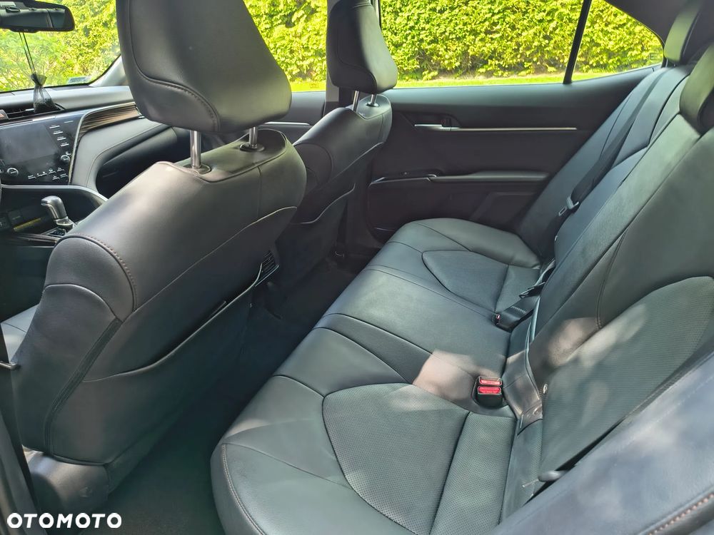Toyota Camry 2.5 Hybrid Executive CVT - 4
