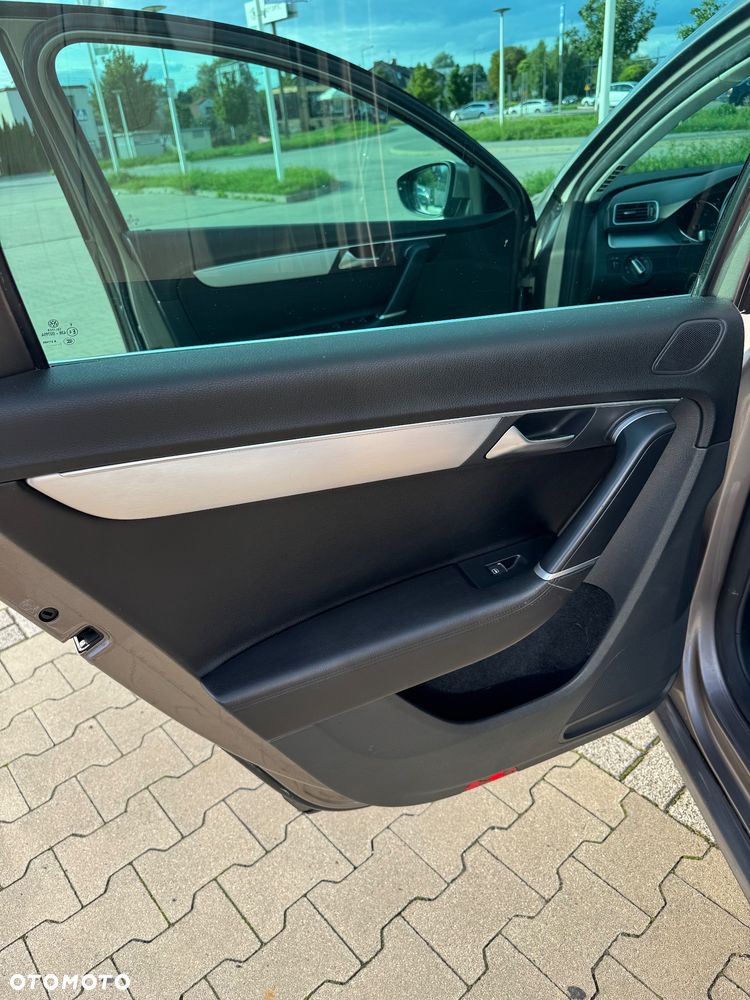 Volkswagen Passat 1.6 TDI BlueMotion - 13