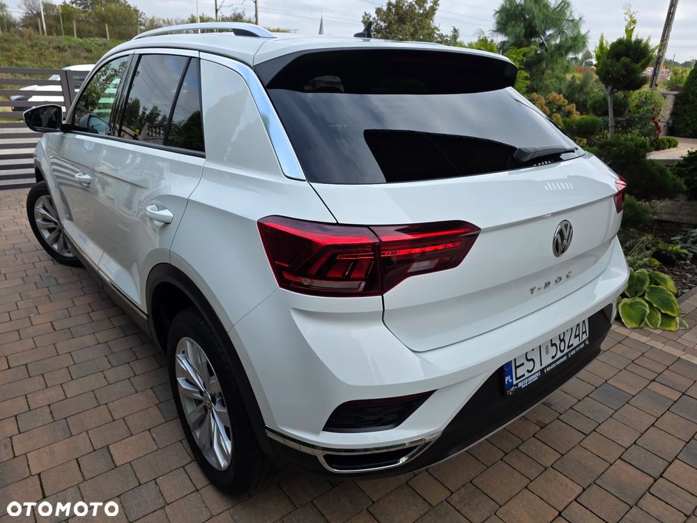 Volkswagen T-Roc - 16