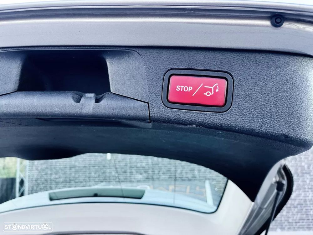 Mercedes-Benz C 300 de Avantgarde - 14