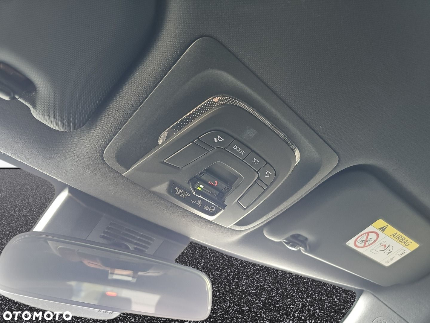 Toyota Corolla - 21