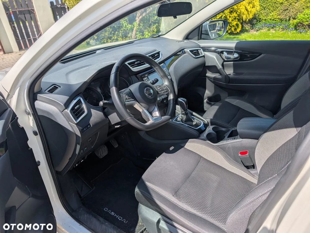 Nissan Qashqai 1.3 DIG-T Acenta DCT - 11