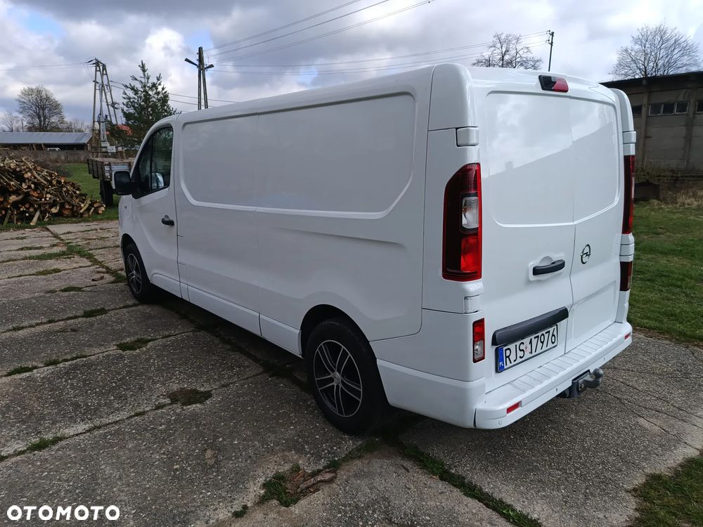 Opel Vivaro LONG L2H1 1.6 diesel 125kM 2019rok 155tyś.km EURO 6! AUTO W PEŁNI SPRAWNE, NIE WYMAGA WKŁADU FINANSOWEGO!!!SPROWADZONY ZE SZWECJI- ZAREJESTROWANY! - 11
