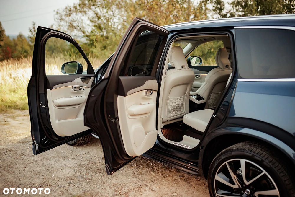 Volvo XC 90 - 38