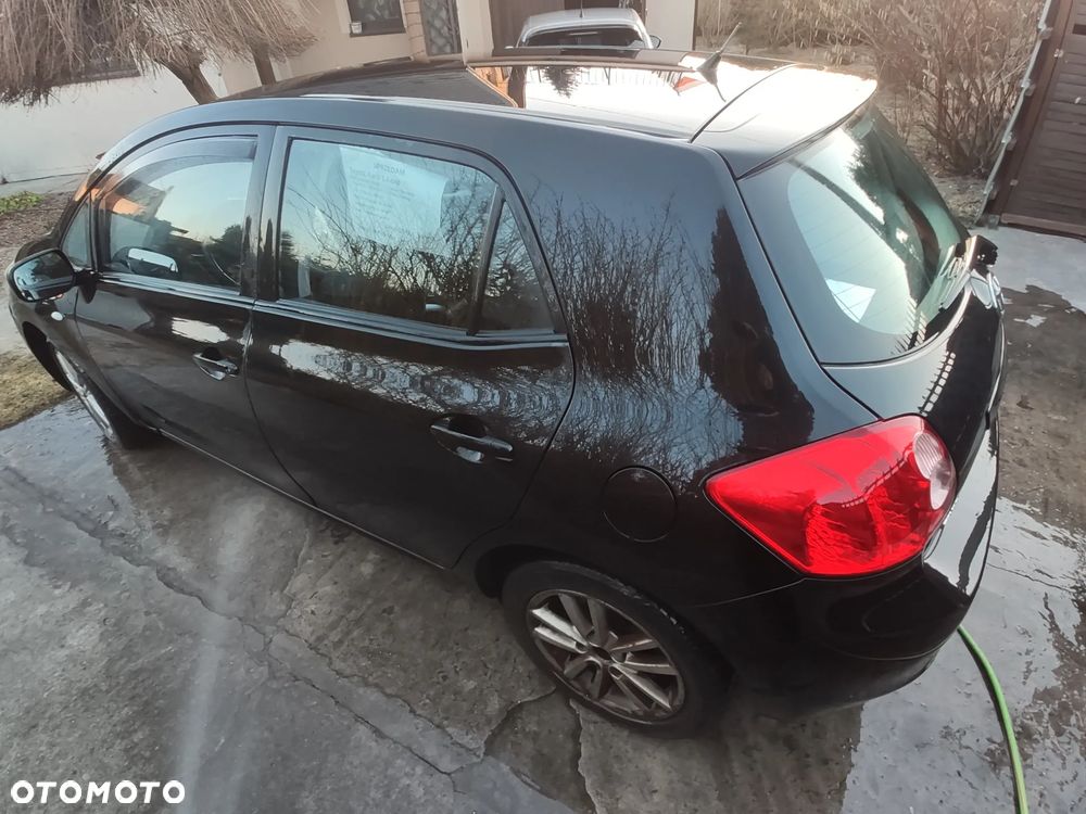 Toyota Auris 2009 photo 5