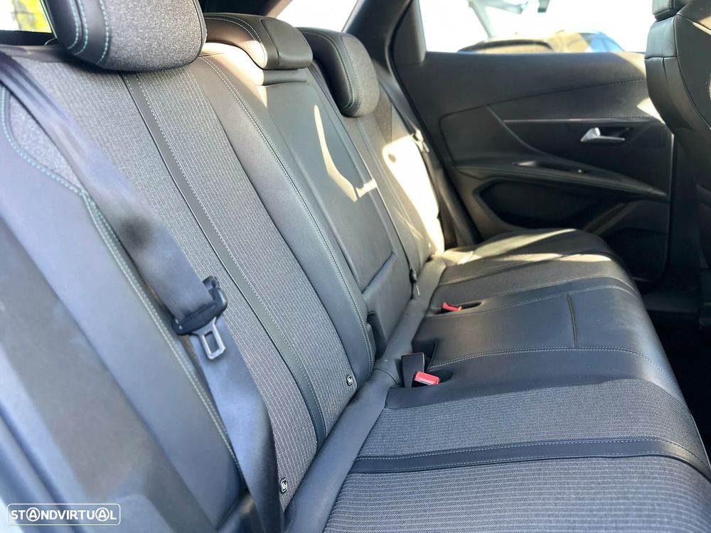 Peugeot 3008 1.6 Hybrid Allure e-EAT8 - 9