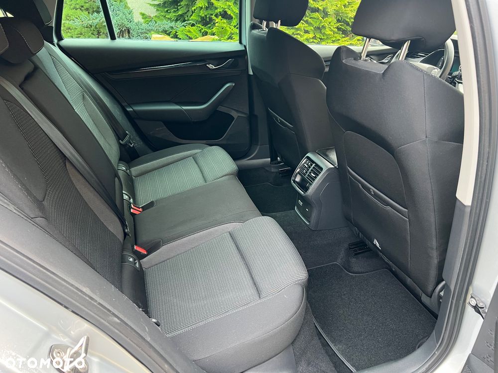 Skoda Octavia 2.0 TDI Style - 33