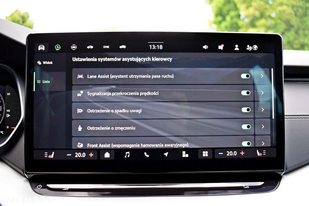 Skoda Octavia 1.5 TSI mHEV Selection DSG - 23