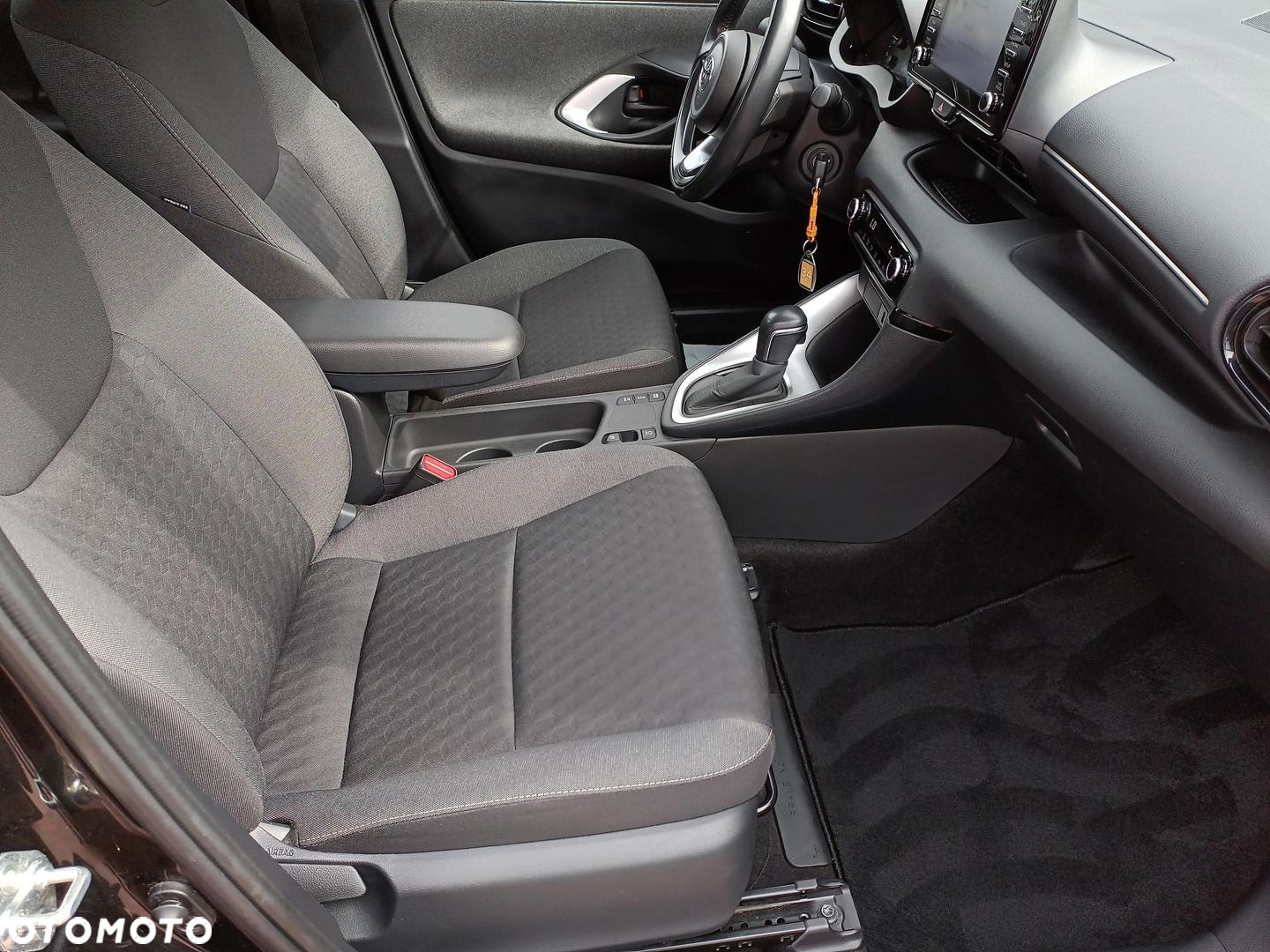 Toyota Yaris - 14