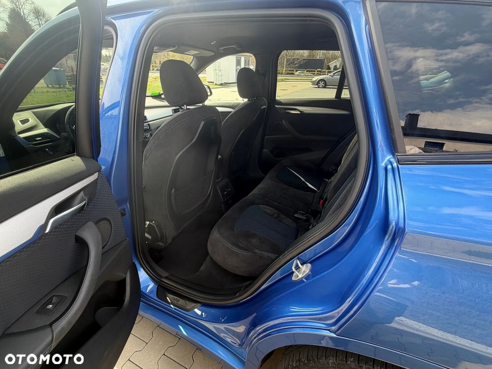 BMW X1 xDrive20i M Sport - 8